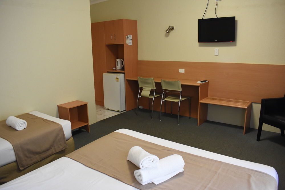 Motel Riverina Leeton Exterior photo