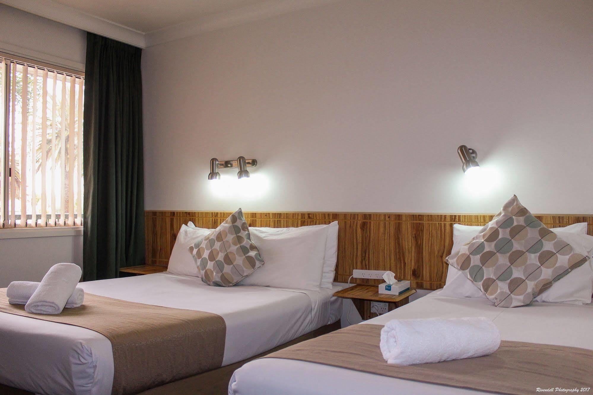 Motel Riverina Leeton Exterior photo