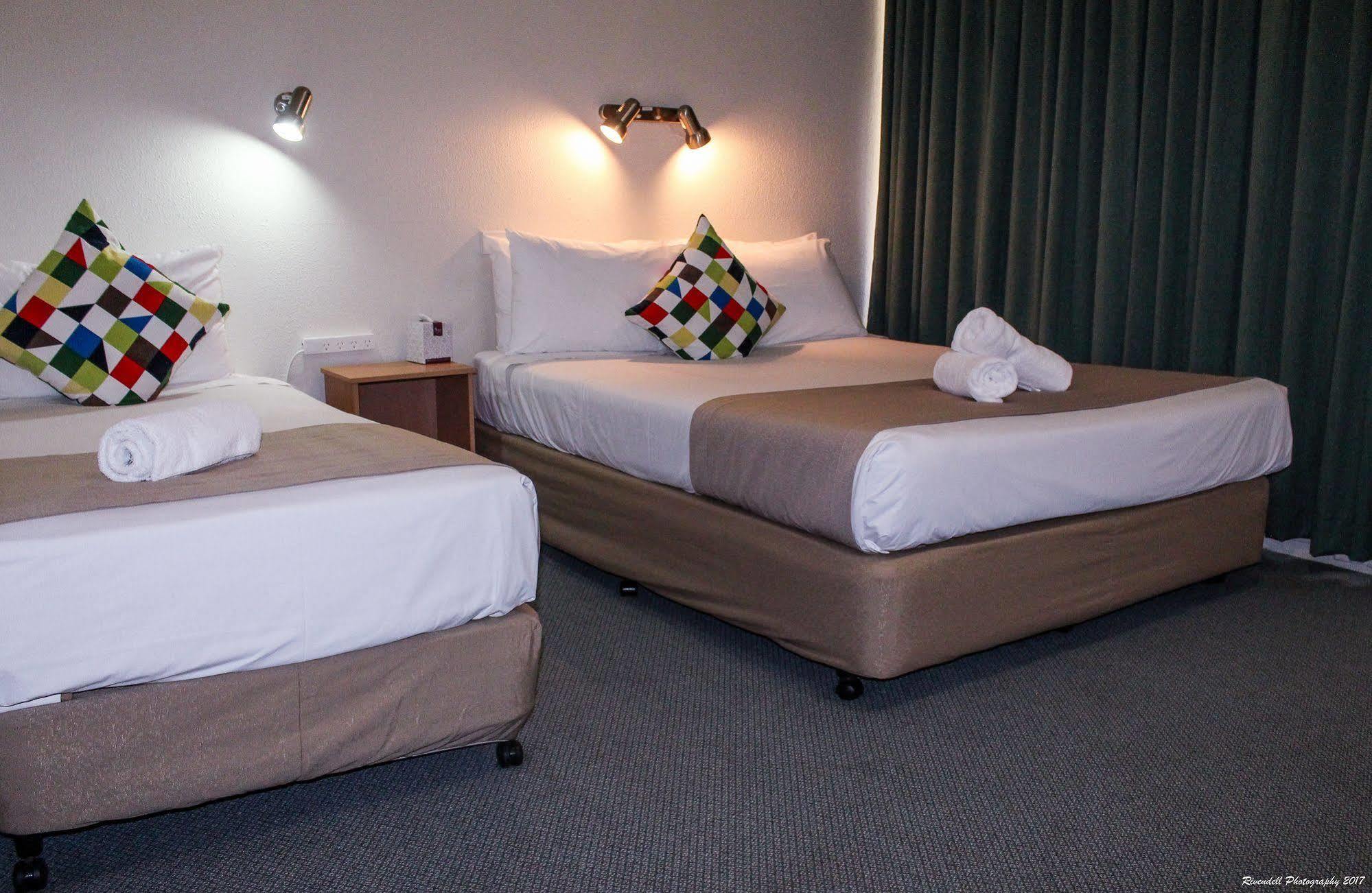 Motel Riverina Leeton Exterior photo